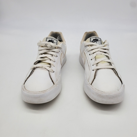 Nike Shoes Women 8 Court Royale Sneakers White A02810-102 Low Top Leather 2019 - Picture 3 of 12